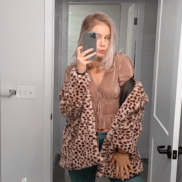 Saks Fifth Avenue Longline Faux Leopard Fur Coat - Picture 5 of 7